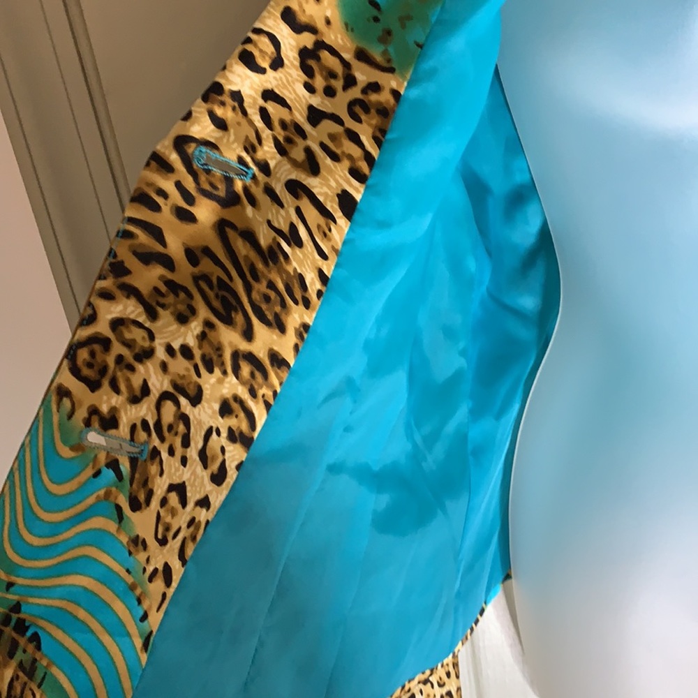 Russell Kemp Silk Jacket - Picture 6 of 7